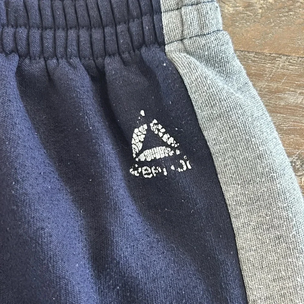 Reebok boys sweat